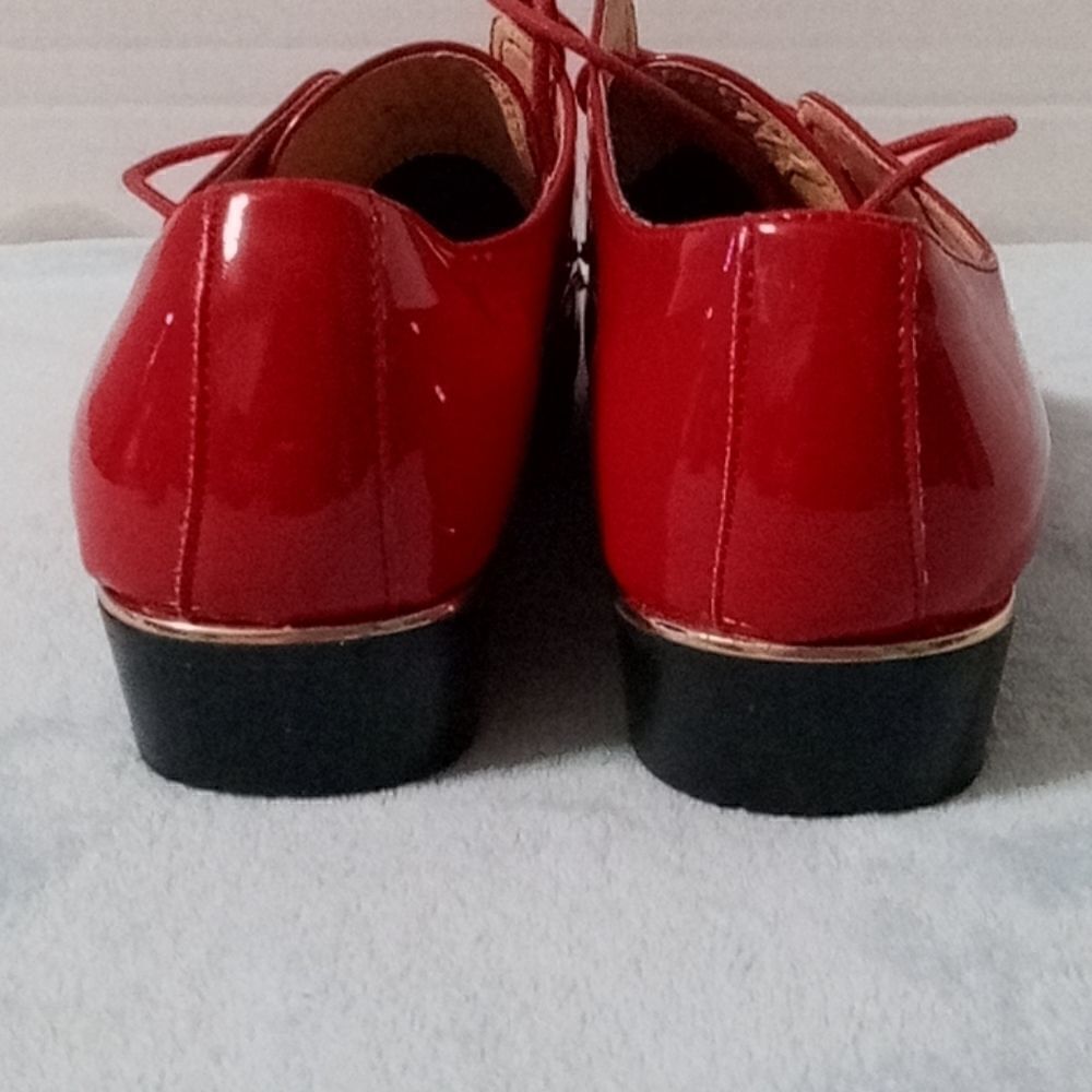Red Shoes  - Picture 6 of 9